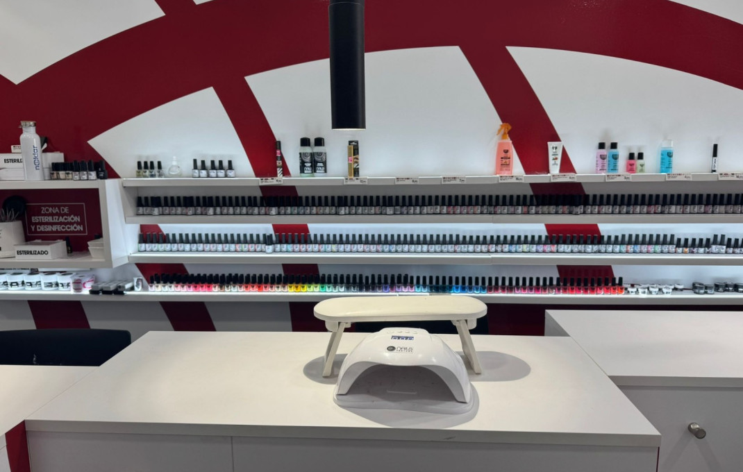 Transfert - Peluquerias y Estetica -
Sabadell