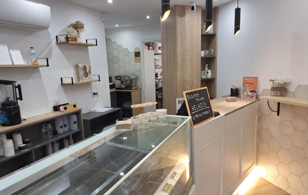 Traspaso - Heladería -
Barcelona - Sant Martí