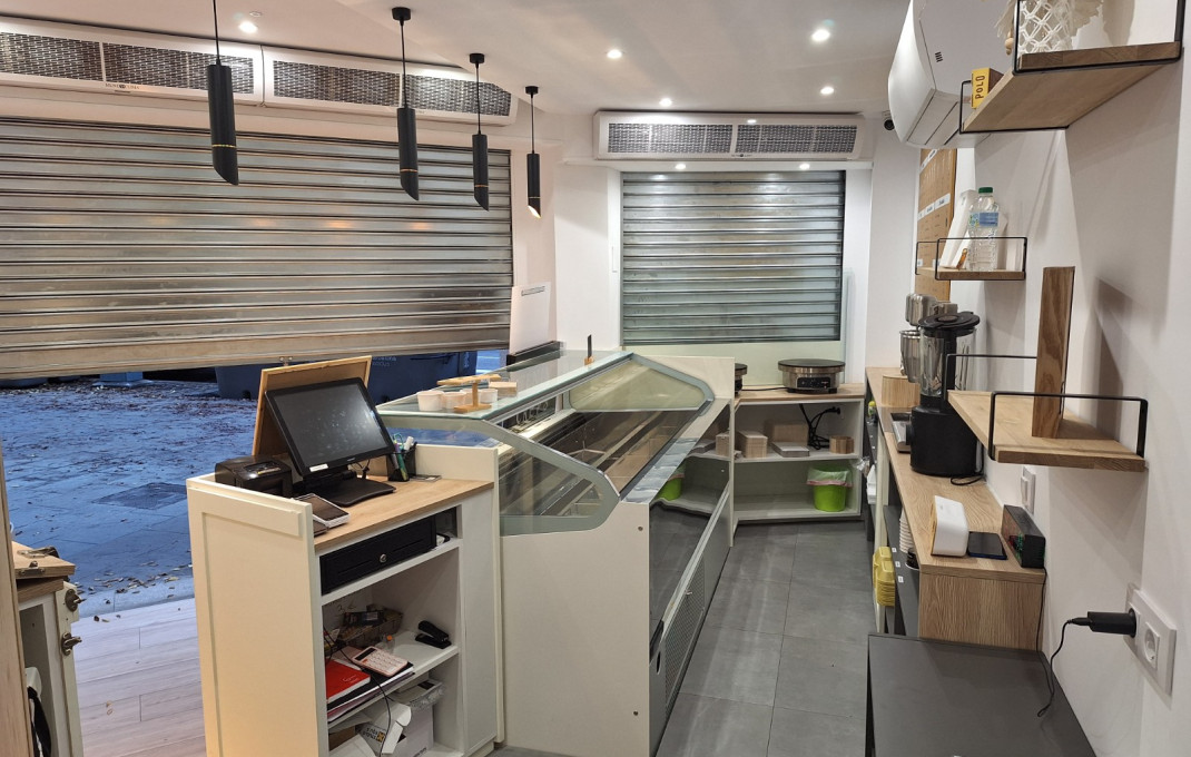 Traspaso - Heladería -
Barcelona - Sant Martí