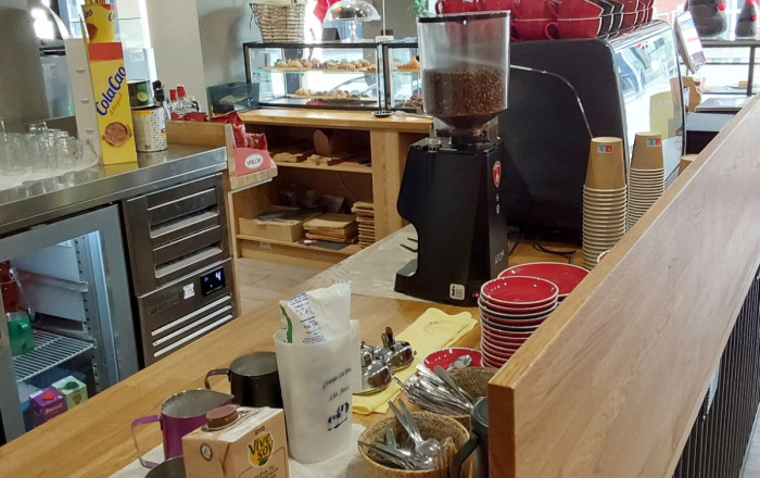 Traspaso - Bar-Cafeteria -
Sant Cugat del Vall&egrave;s