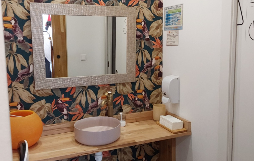 Traspaso - Bar-Cafeteria -
Sant Cugat del Vall&egrave;s