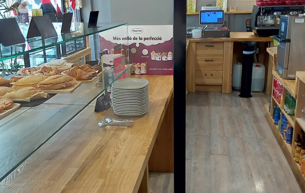 Traspaso - Bar-Cafeteria -
Sant Cugat del Vall&egrave;s