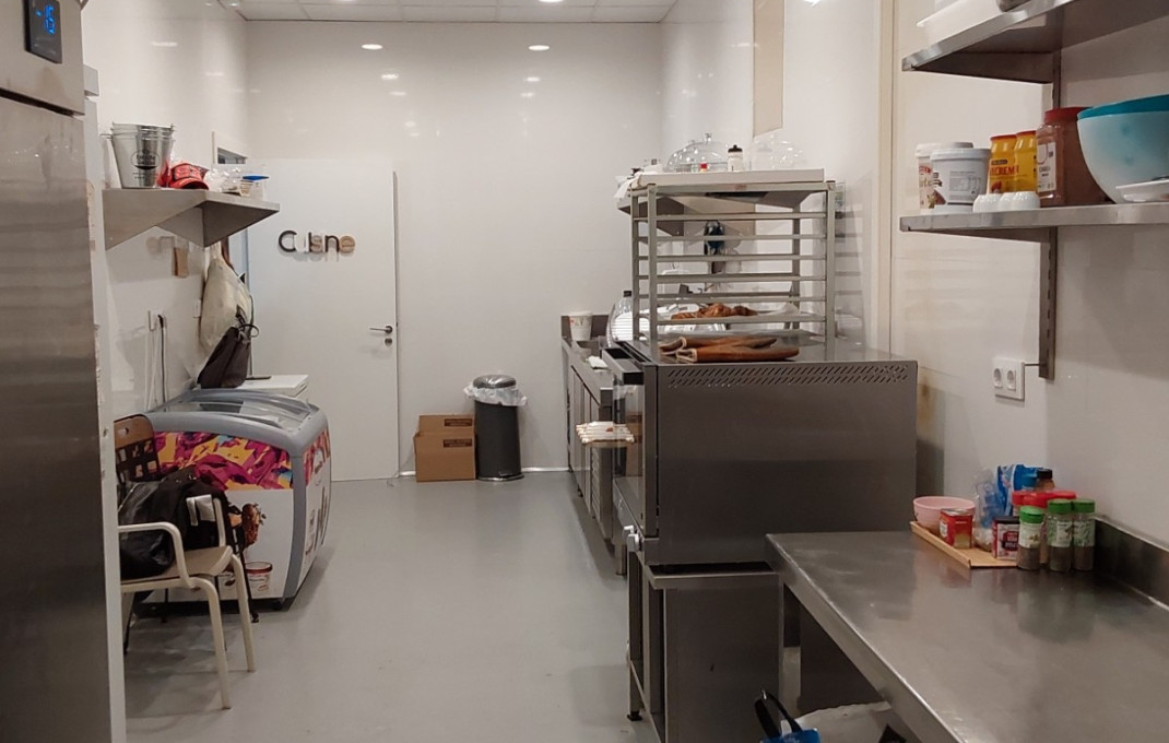 Traspaso - Bar-Cafeteria -
Sant Cugat del Vall&egrave;s