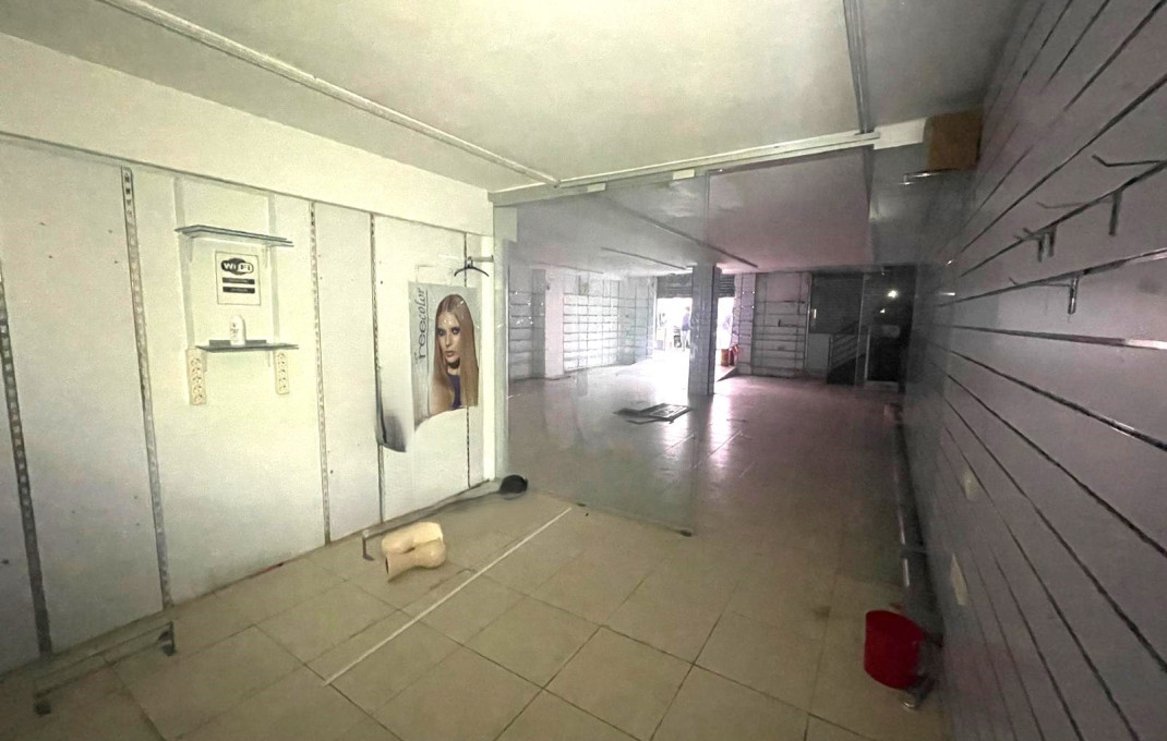 Alquiler - Local comercial -
Barcelona - Ciutat Vella, Raval