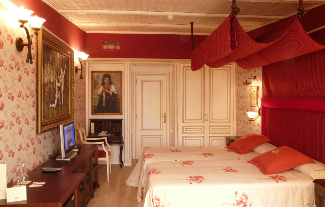 Venta - Hotel 2 Estrellas -
Jaén  - Villanueva del Arzobispo