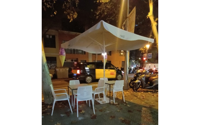 Traspaso - Heladería -
Barcelona - Eixample