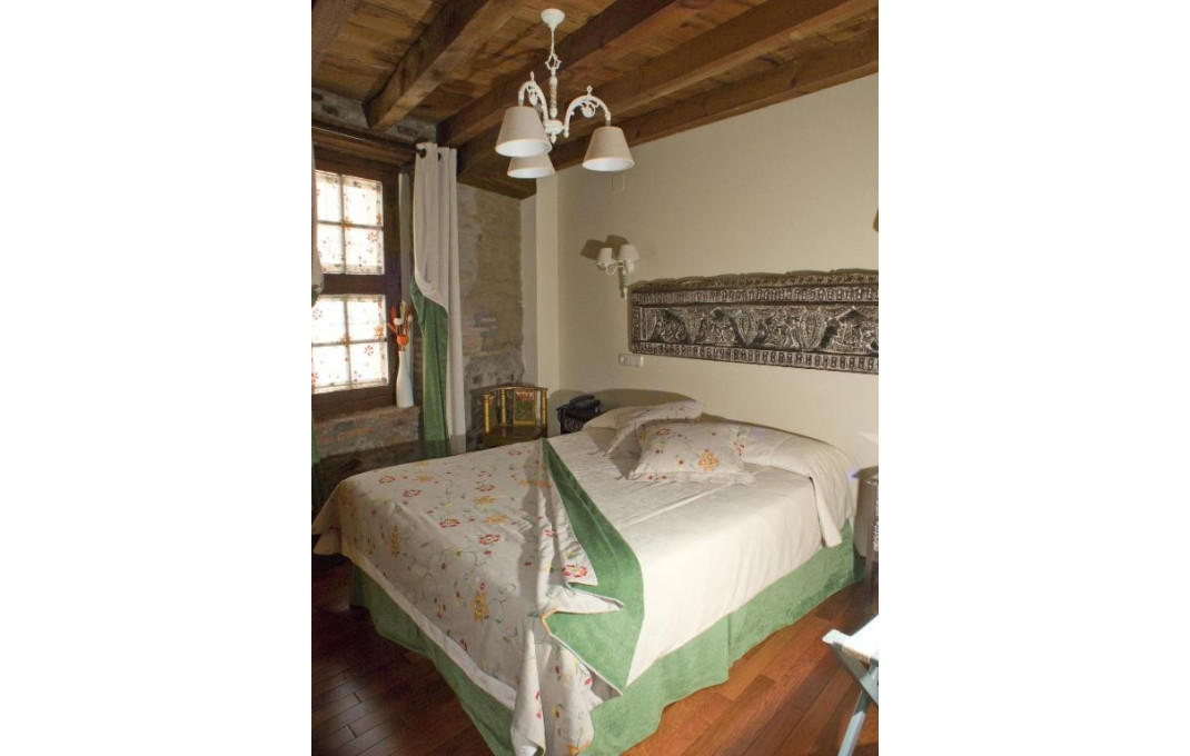 Sale - Posada -
Santa María del Tiétar