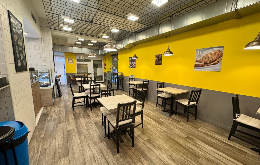 Transfert - Licencia C2 -
Barcelona - Camp De L´arpa