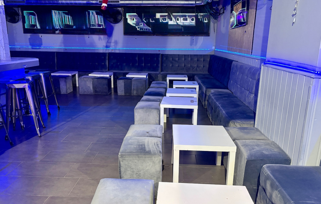 Traspaso - Bar Copas Musical -
Castelldefels