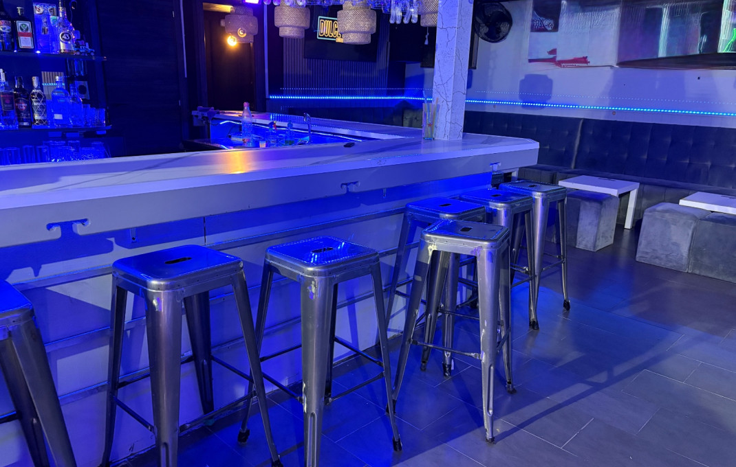 Traspaso - Bar Copas Musical -
Castelldefels