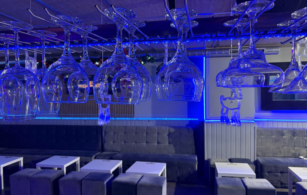 Traspaso - Bar Copas Musical -
Castelldefels