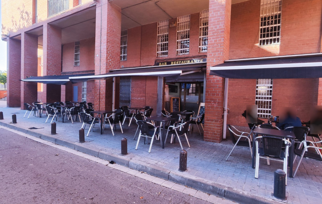 Traspaso - Bar Restaurante -
Barcelona - Sant Andreu