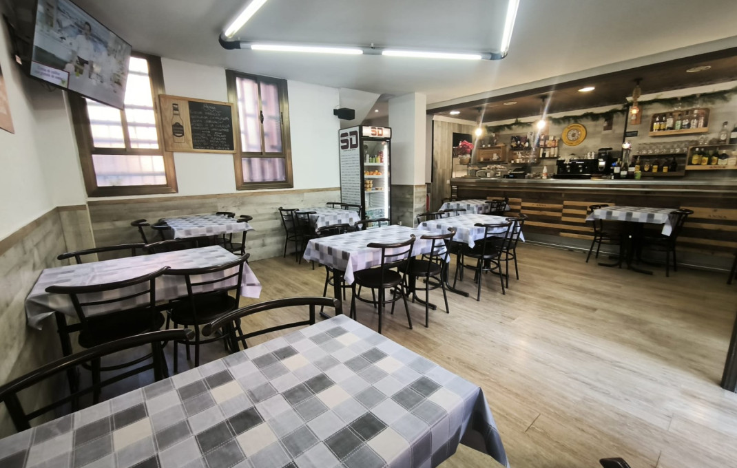 Traspaso - Bar Restaurante -
Barcelona - Sant Andreu