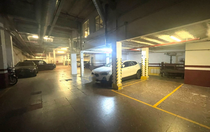 Venta - Parking -
Barcelona - Eixample Derecho