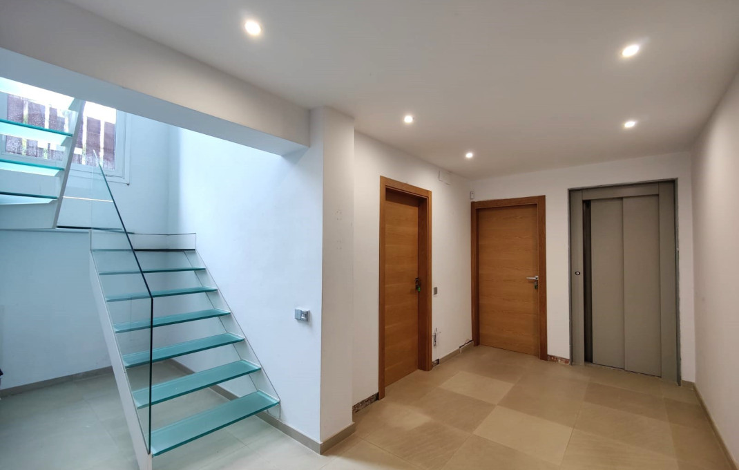 Venta - Casa -
Cerdanyola del Vall&egrave;s