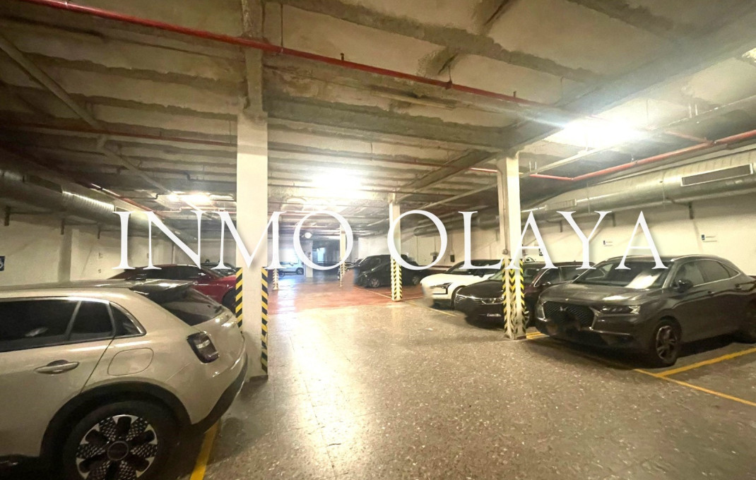 Venta - Parking -
Barcelona - Eixample Derecho