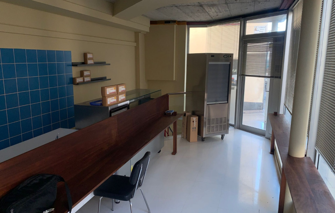 Transfert - magasin d'alimentation -
Vilassar de Mar