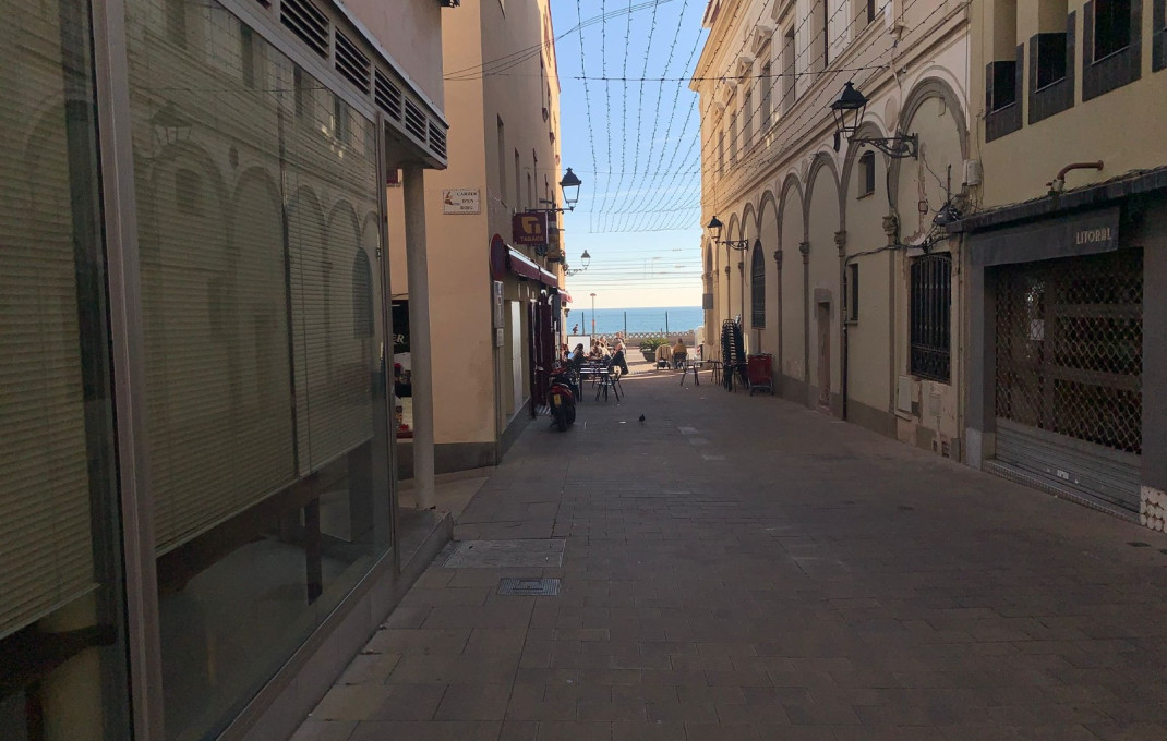 Transfert - magasin d'alimentation -
Vilassar de Mar