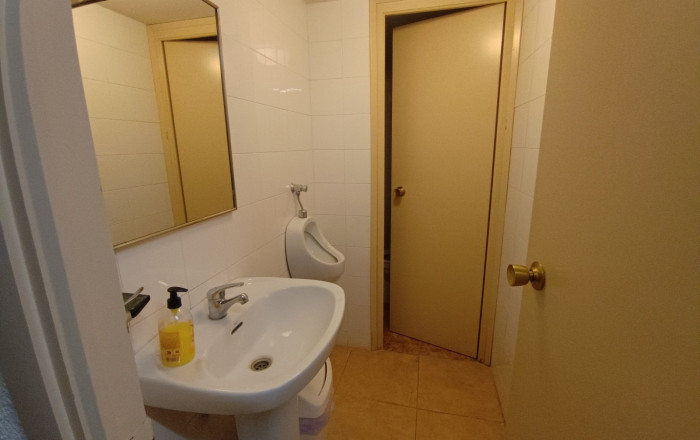 Venta - Local comercial -
Barcelona - Ciutat Vella