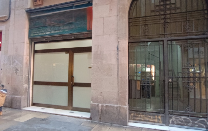 Venta - Local comercial -
Barcelona - Ciutat Vella
