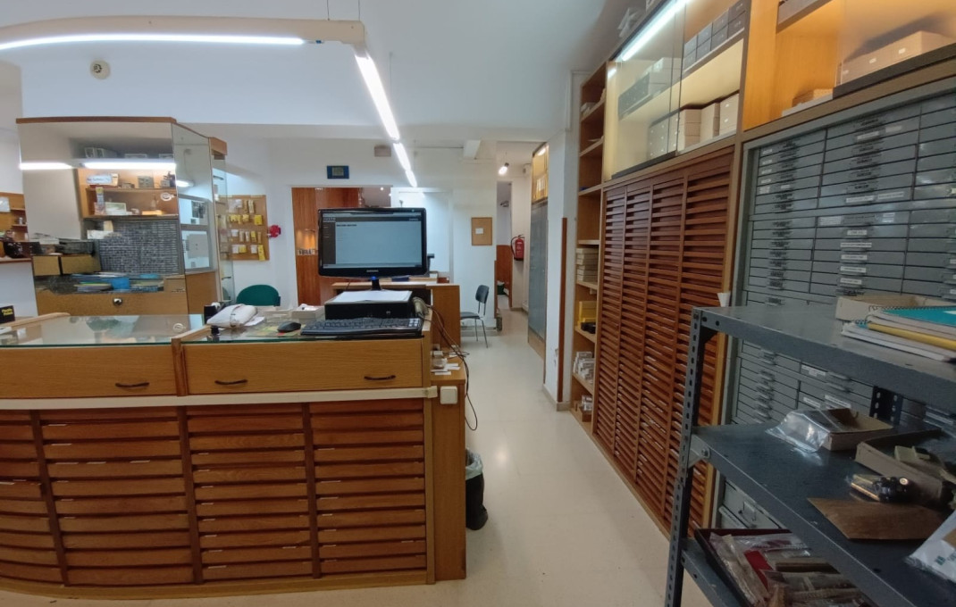 Venta - Local comercial -
Barcelona - Ciutat Vella