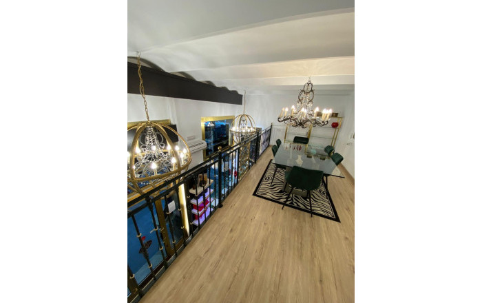 Traspaso - Tiendas -
Barcelona - Eixample