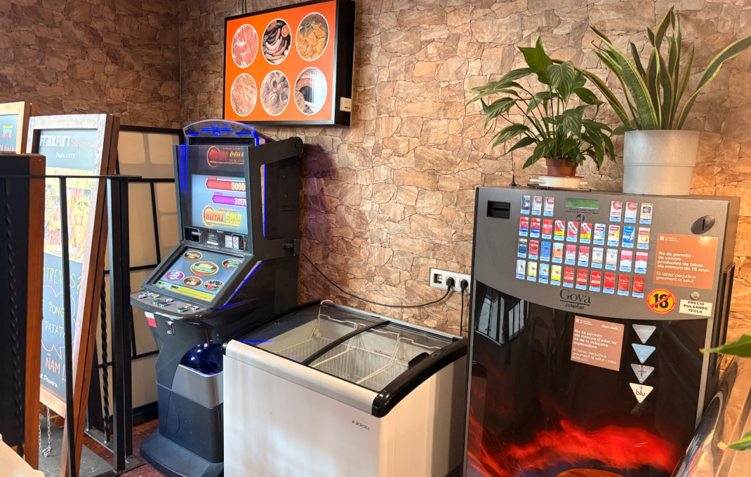 Traspaso - Bar Restaurante -
Sant Just Desvern - Centre