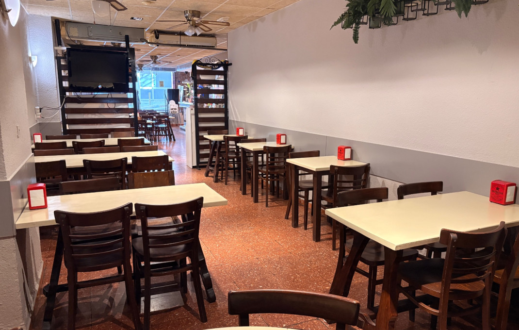 Traspaso - Bar Restaurante -
Sant Just Desvern - Centre