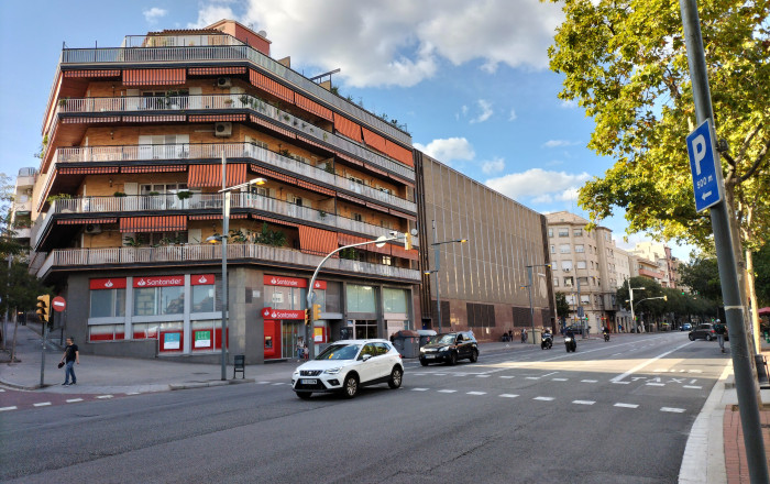 Vente rentable - Parada de mercado -
Barcelona - Camp De L´arpa