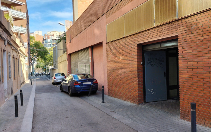 Vente rentable - Parada de mercado -
Barcelona - Camp De L´arpa
