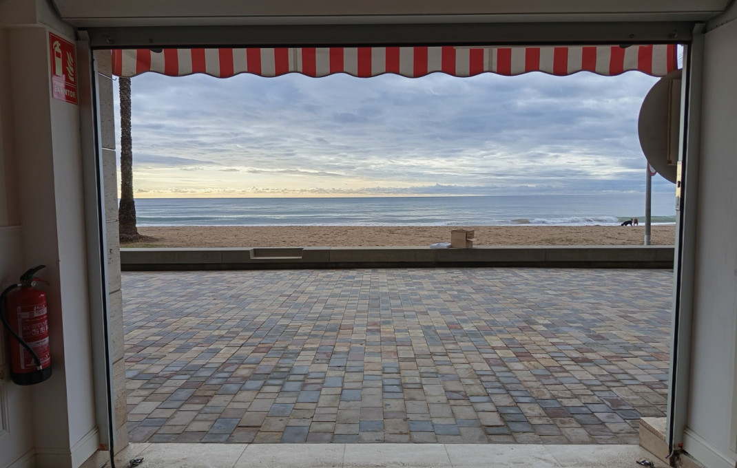 Traspaso - Bar-Cafeteria -
Calafell