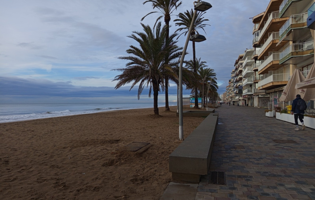 Traspaso - Bar-Cafeteria -
Calafell