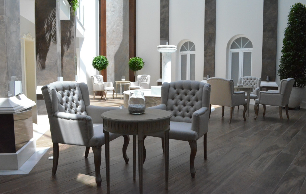 Venta - Apartamentos Turísticos -
Sevilla - Camas