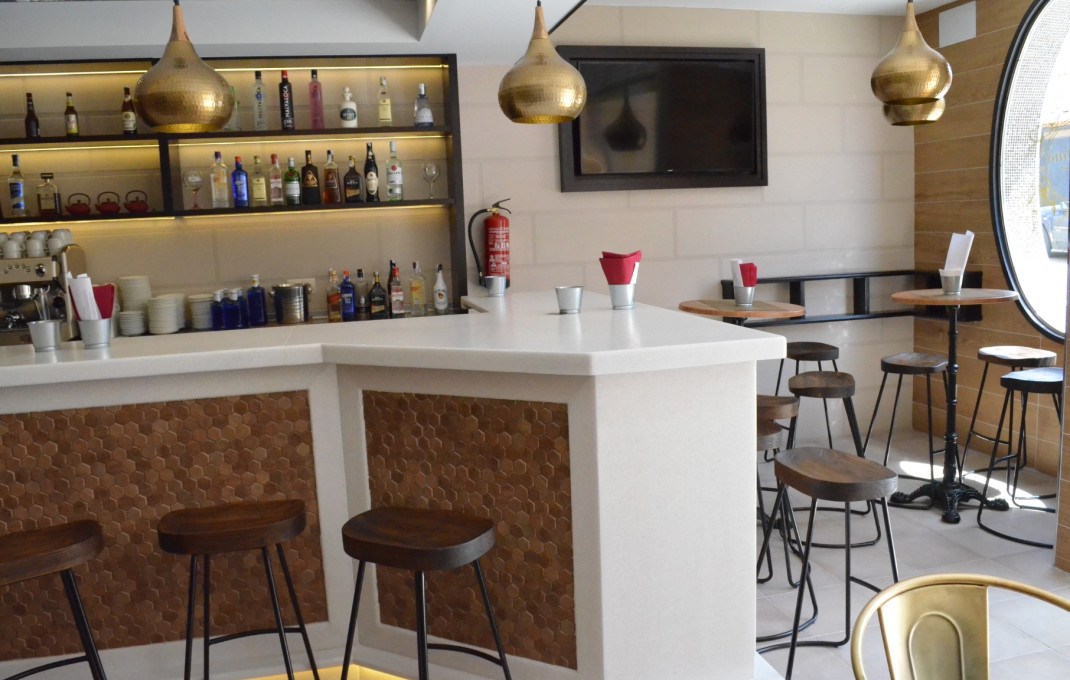 Venta - Apartamentos Turísticos -
Sevilla - Camas