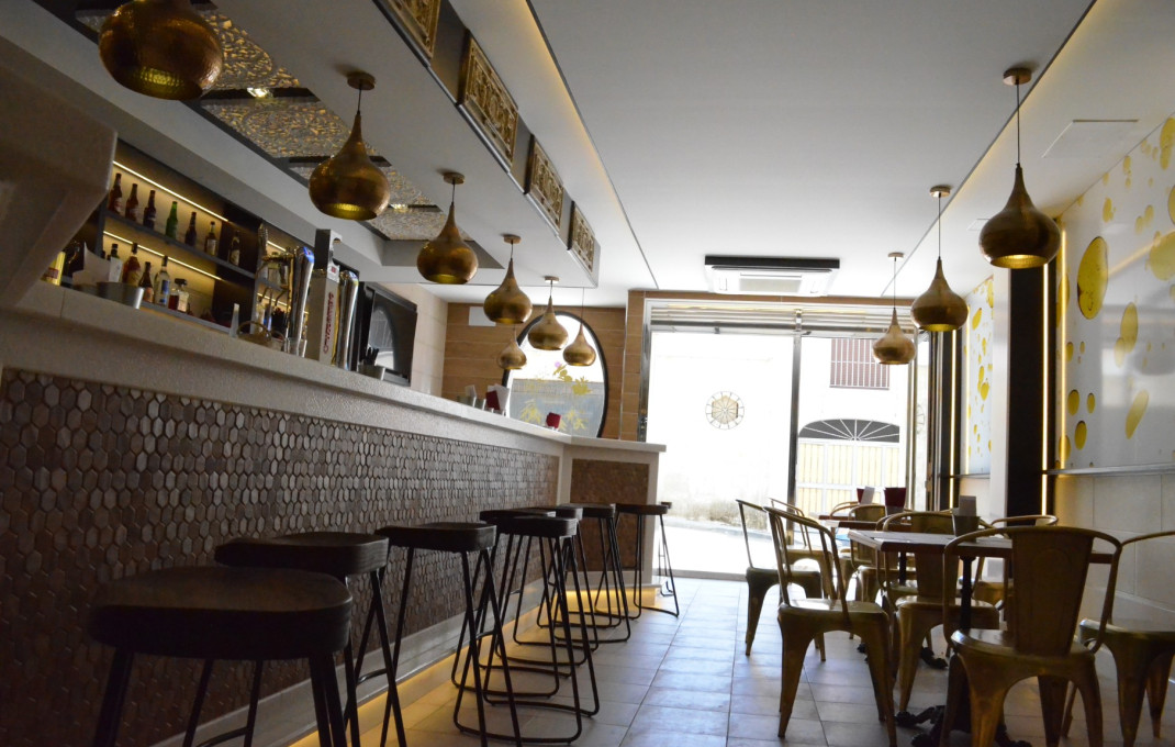 Venta - Apartamentos Turísticos -
Sevilla - Camas