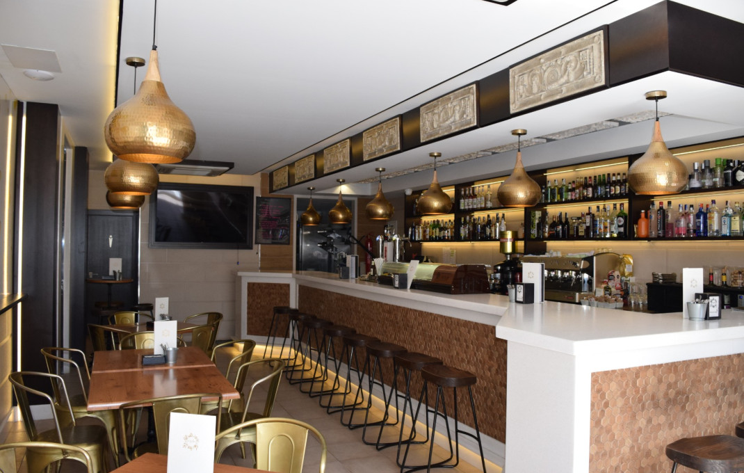 Venta - Apartamentos Turísticos -
Sevilla - Camas