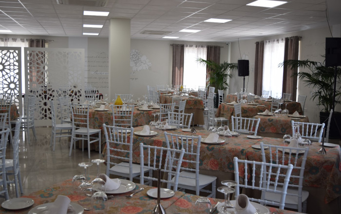 Venta - Apartamentos Turísticos -
Sevilla - Camas