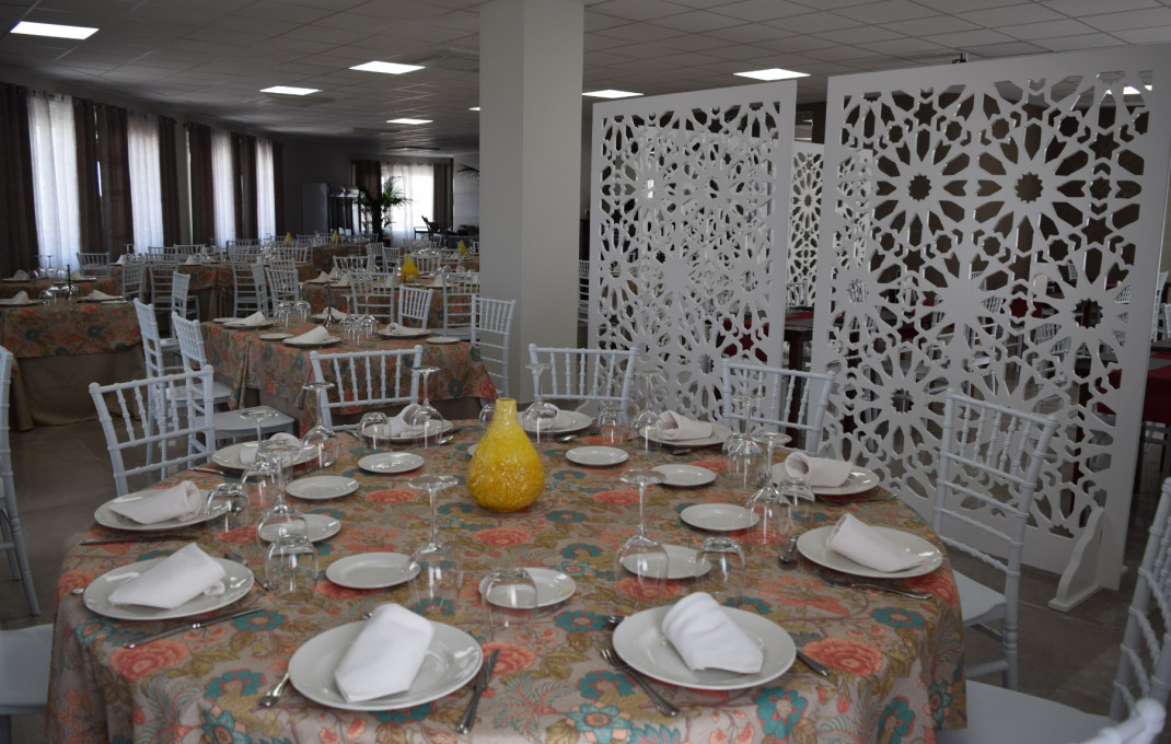 Venta - Apartamentos Turísticos -
Sevilla - Camas