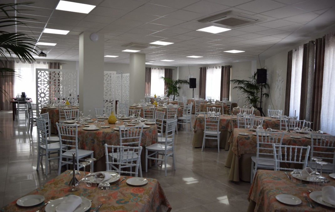 Venta - Apartamentos Turísticos -
Sevilla - Camas