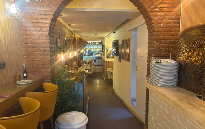 Traspaso - Bar Restaurante -
Barcelona - Eixample