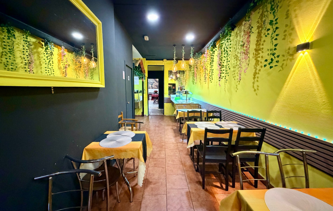 Traspaso - Bar Restaurante -
Barcelona - Sants