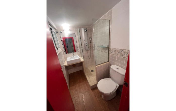 Venta - Piso -
Barcelona - Guinardo