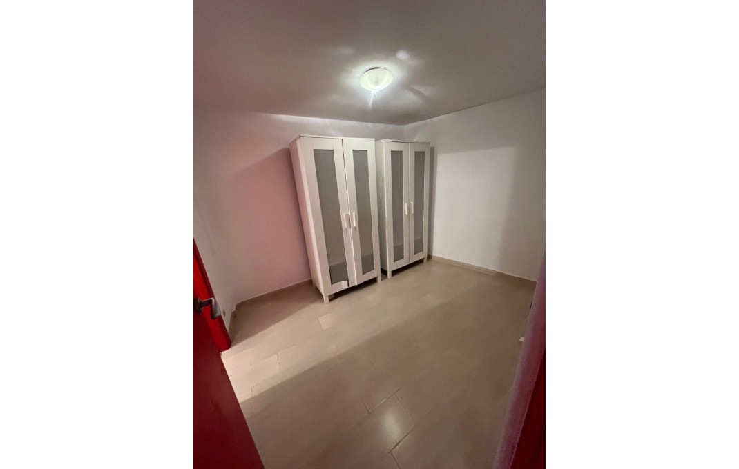 Venta - Piso -
Barcelona - Guinardo