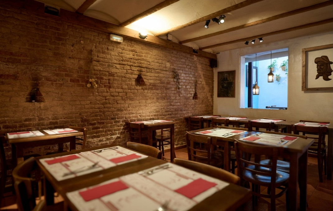 Traspaso - Bar Restaurante -
Barcelona - Eixample