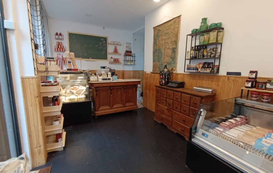 Traspaso - Take Away -
Barcelona - Sarria-Sant Gervasi