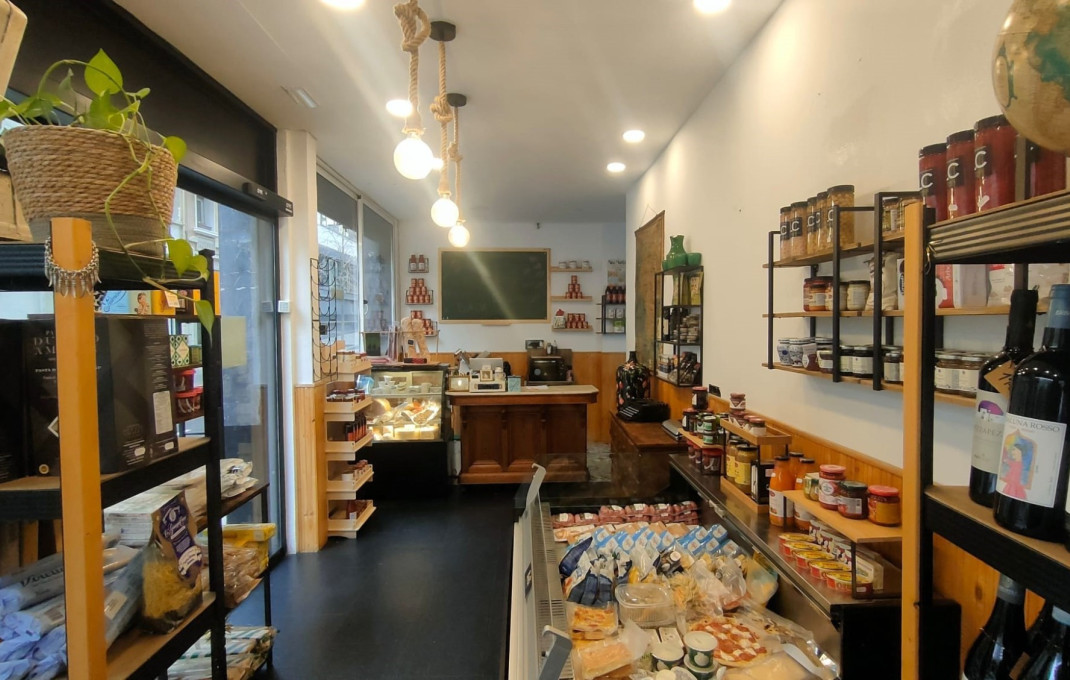 Traspaso - Take Away -
Barcelona - Sarria-Sant Gervasi