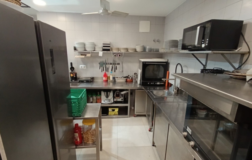 Sale - Licencia C2 -
Barcelona - Sant Martí