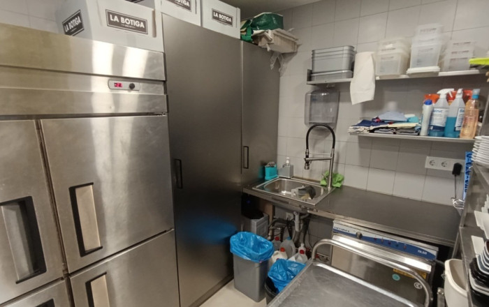 Sale - Licencia C2 -
Barcelona - Sant Martí