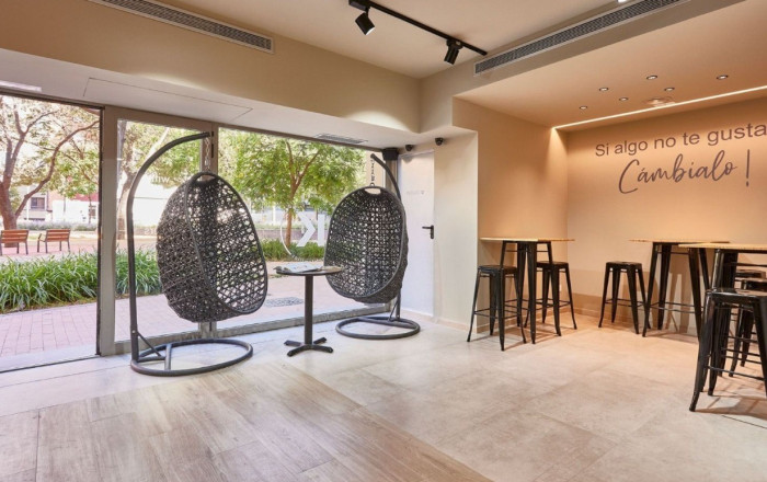 Sale - Licencia C2 -
Barcelona - Sant Martí