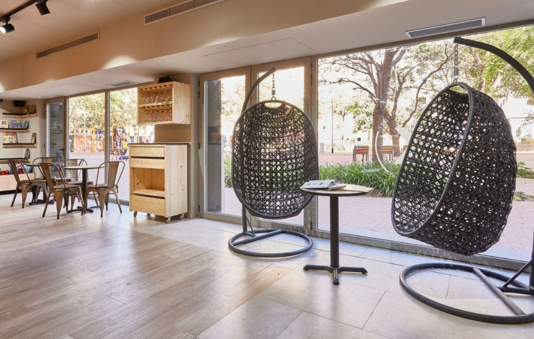 Sale - Licencia C2 -
Barcelona - Sant Martí